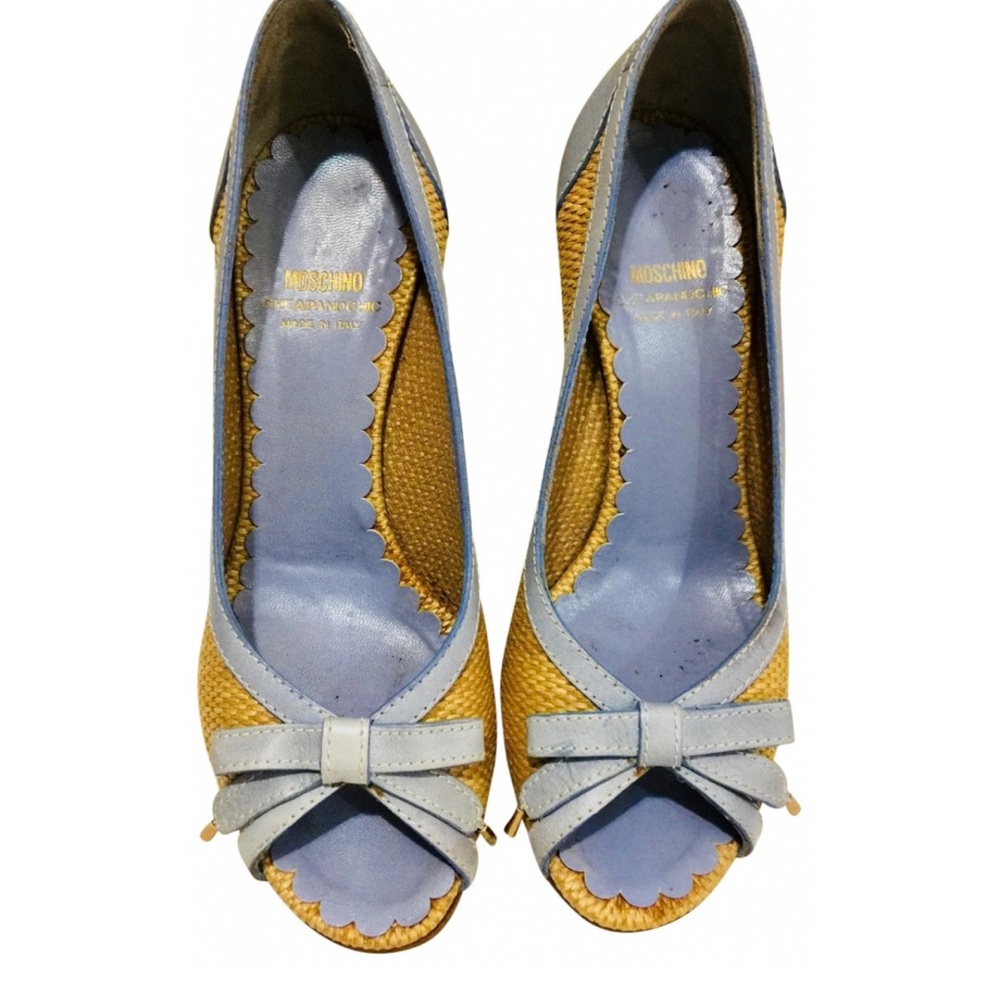 Moschino cute open toe